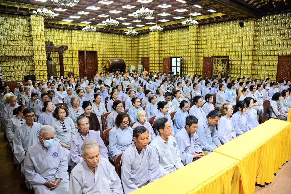 MỘT HƠI THỞ CHÁNH NIỆM - MỘT HƠI THỞ HẠNH PHÚC