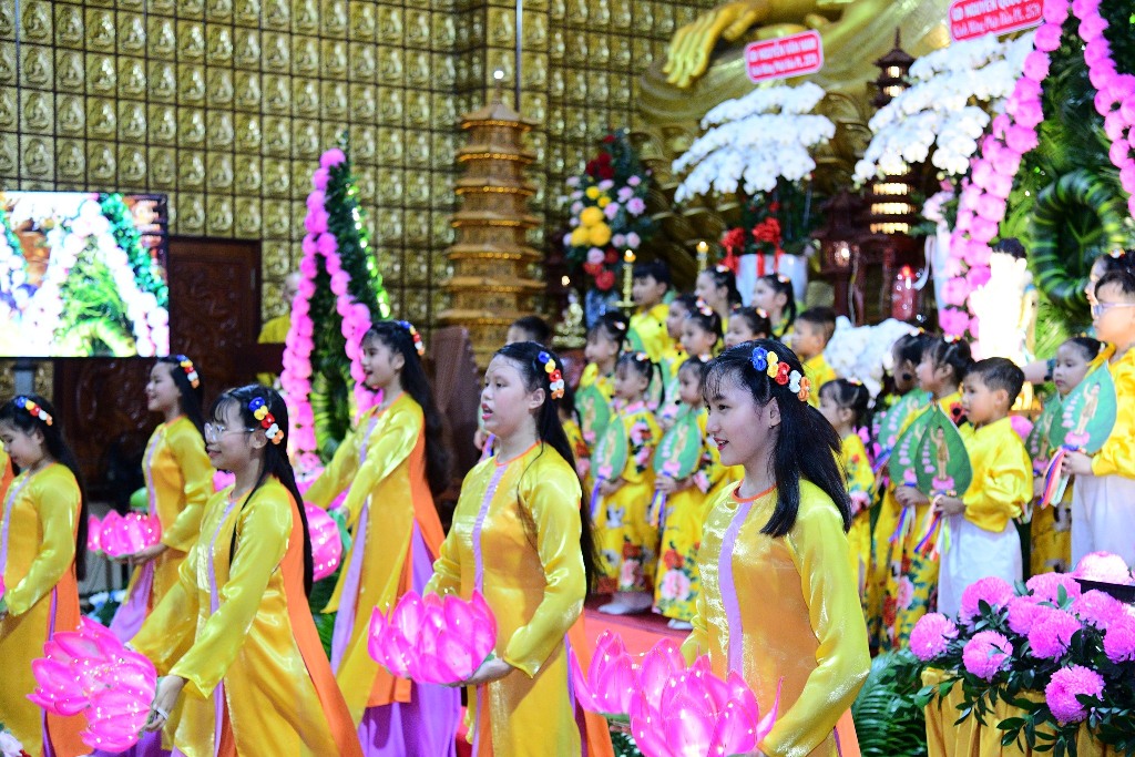 ĐẠI LỄ PHẬT ĐẢN 2026 TẠI CHÙA GIÁC NGỘ: THẮP SÁNG THÔNG ĐIỆP HÒA BÌNH VÀ TỪ BI