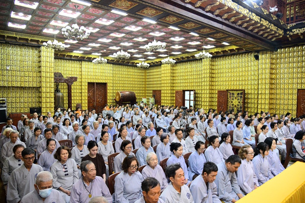 MỘT HƠI THỞ CHÁNH NIỆM - MỘT HƠI THỞ HẠNH PHÚC