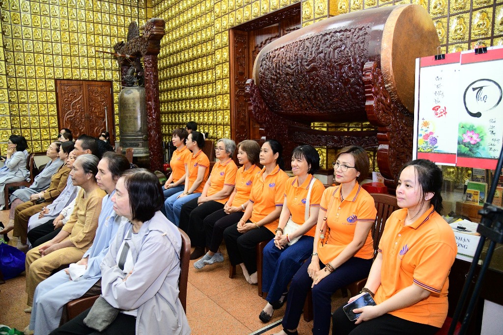 MỘT HƠI THỞ CHÁNH NIỆM - MỘT HƠI THỞ HẠNH PHÚC