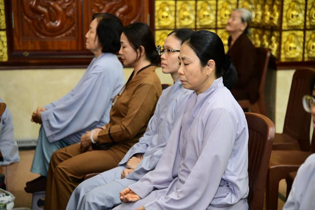 TRỞ VỀ VỚI HƠI THỞ: THẦY NHẬT TỪ HƯỚNG DẪN CỐT LÕI HÀNH THIỀN