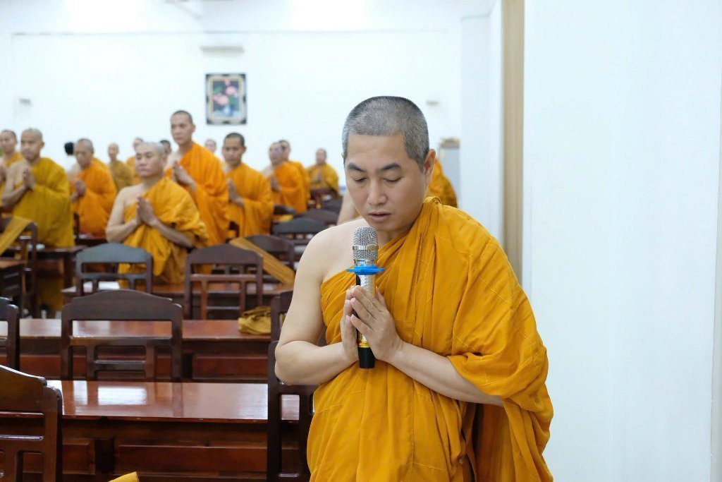 TT. THÍCH NHẬT TỪ: KIẾN LẬP ĐẠO TRÀNG ĐÚNG CHÁNH PHÁP ĐỂ PHỤNG SỰ NHÂN SINH 