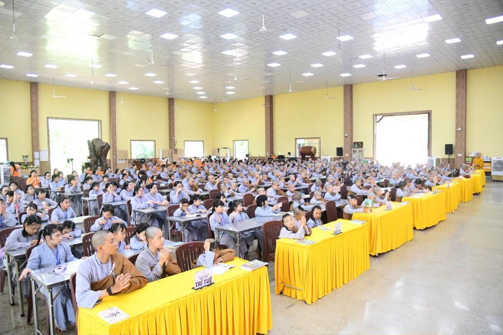 MƯỜI ĐIỀU ĐẠO ĐỨC PHẬT DẠY – HÀNH TRANG QUÝ CỦA TUỔI THƠ