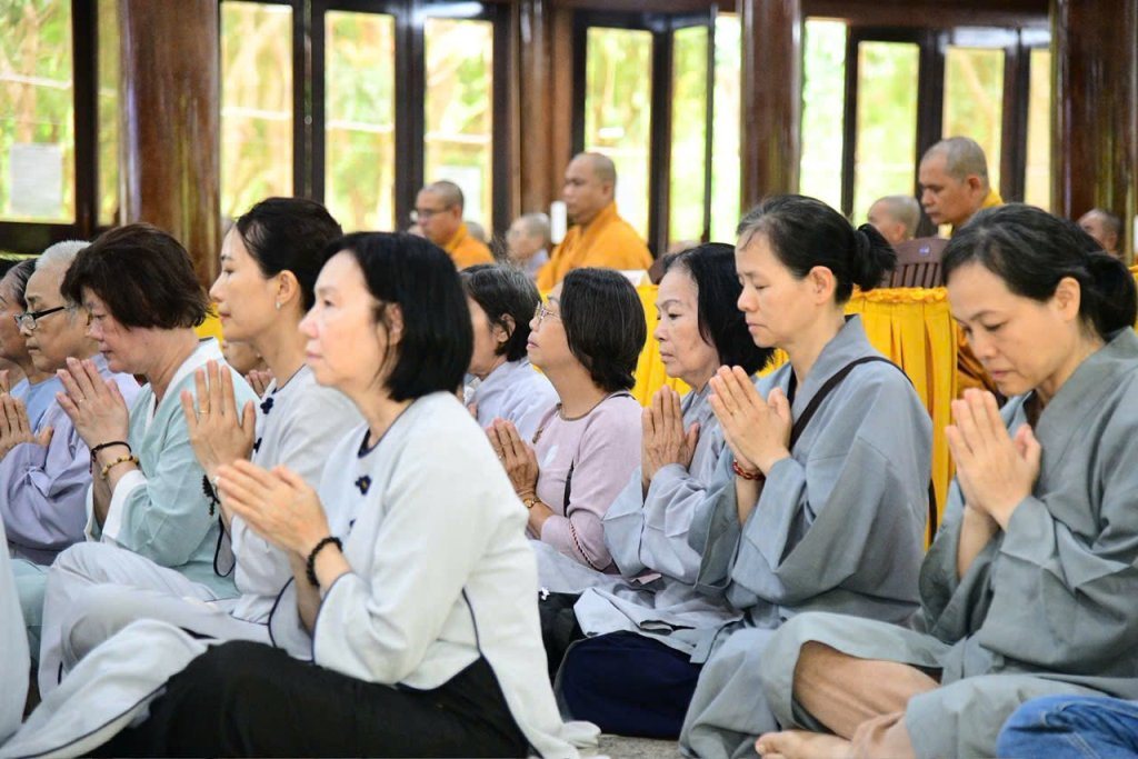 ĐẠO TRÀNG ĐẠO PHẬT NGÀY NAY CÚNG DƯỜNG TRAI TĂNG VÀ HỘ TRÌ AN CƯ TẠI CHÙA GIÁC NGỘ - ĐẤT ĐỎ (TP.HCM)