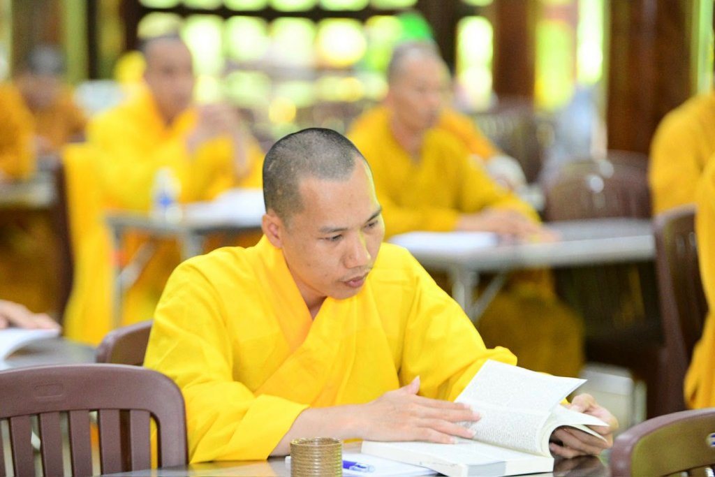 GIÁC NGỘ – HÀNH TRÌNH CHUYỂN HÓA TỪ VÔ MINH ĐẾN TỈNH THỨC