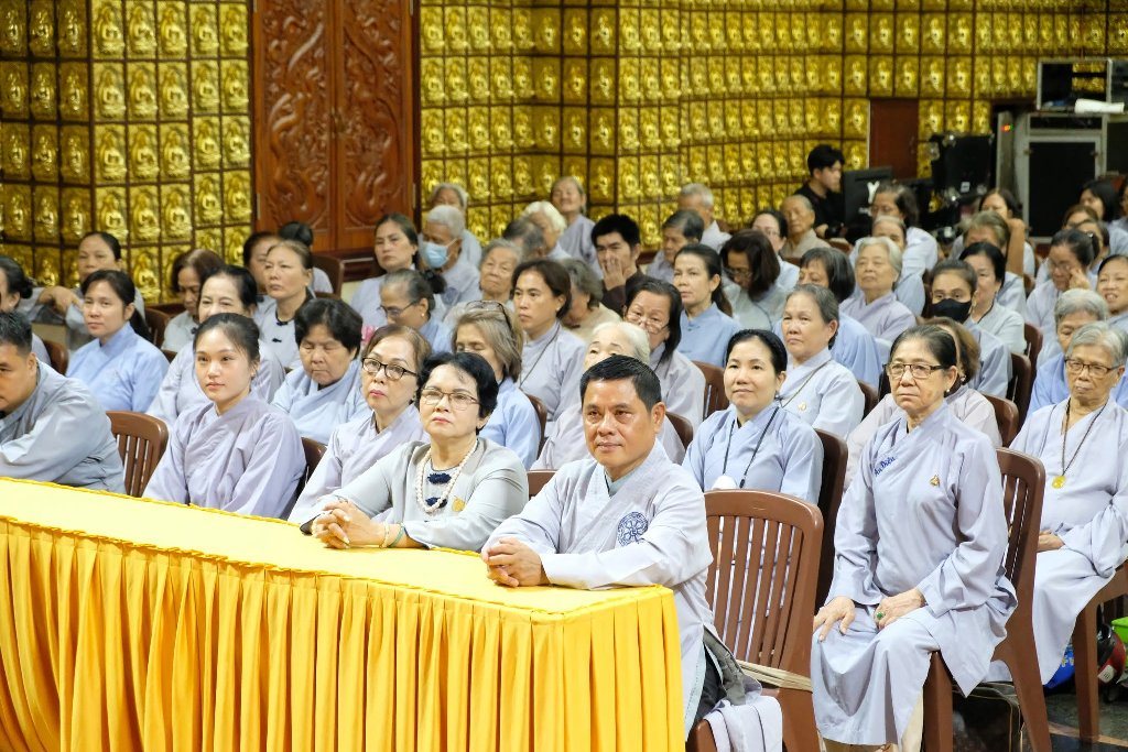 Lắng Đọng Thời Pháp Thoại "Vượt Qua Nỗi Sợ Hãi" Chuyển Hóa Khổ Đau Qua Lời Giảng Về Sự Buông Xả Của Ni Sư Thích Nữ Diệu Hiếu Tại Khóa Tu Ngày An Lạc Chùa Giác Ngộ