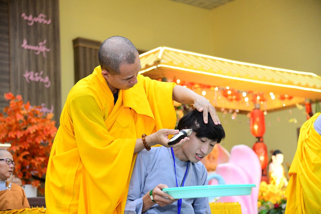 KHAI MẠC KHÓA TU XUẤT GIA BÁO HIẾU LẦN 5: PHÁT TÂM XUẤT TRẦN, HƯỚNG VỀ CỘI NGUỒN HIẾU ĐẠO 