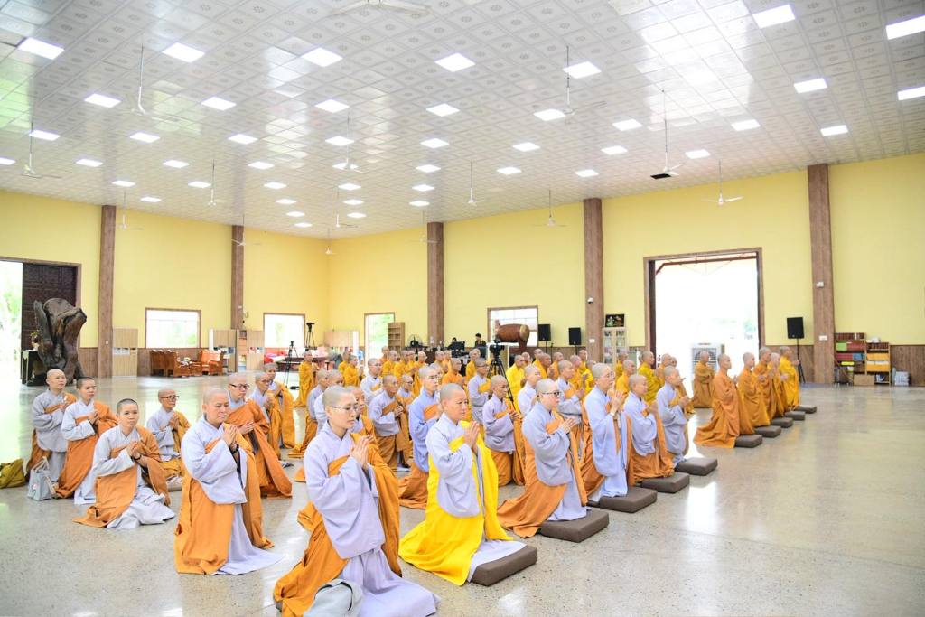 TRANG NGHIÊM LỄ TÁC PHÁP AN CƯ KIẾT HẠ TẠI MÙA ĐẦU TIÊN HẠ TRƯỜNG CHÙA GIÁC NGỘ ĐẤT ĐỎ