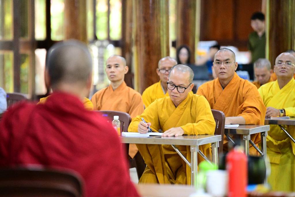 THỰC TẬP THIỀN QUÁN, BỒI ĐẮP BA-LA-MẬT TRONG MÙA AN CƯ