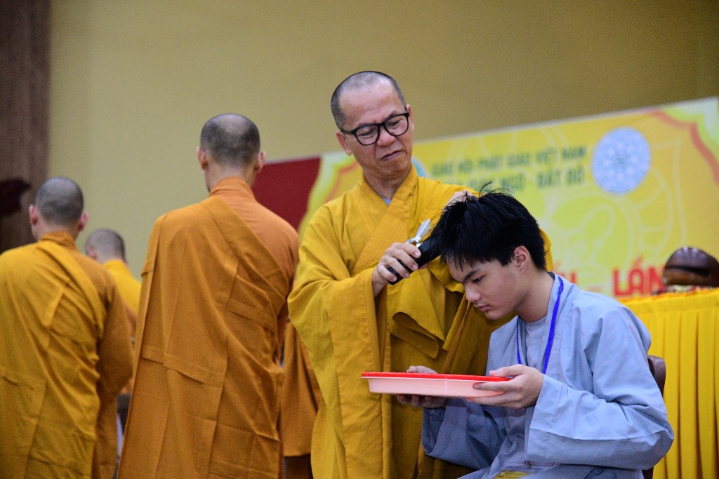 KHAI MẠC KHÓA TU XUẤT GIA BÁO HIẾU LẦN 5: PHÁT TÂM XUẤT TRẦN, HƯỚNG VỀ CỘI NGUỒN HIẾU ĐẠO 
