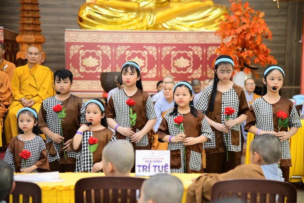 BẾ MẠC KHÓA TU XUẤT GIA BÁO HIẾU LẦN 5, KHÉP LẠI HÀNH TRÌNH TU HỌC Ý NGHĨA
