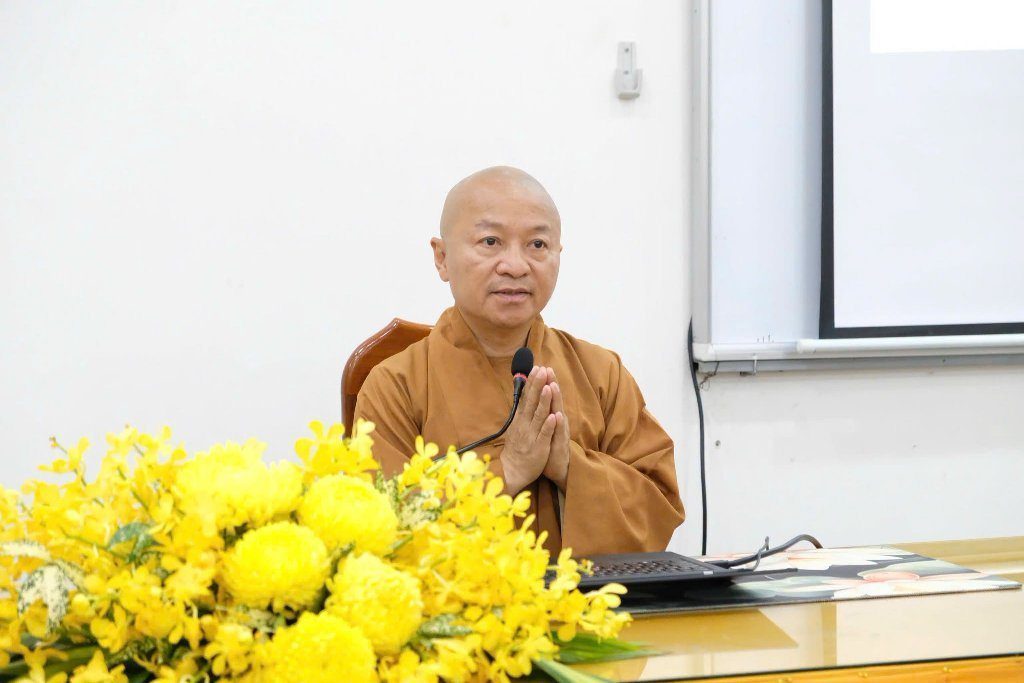 TT. THÍCH NHẬT TỪ: KIẾN LẬP ĐẠO TRÀNG ĐÚNG CHÁNH PHÁP ĐỂ PHỤNG SỰ NHÂN SINH 