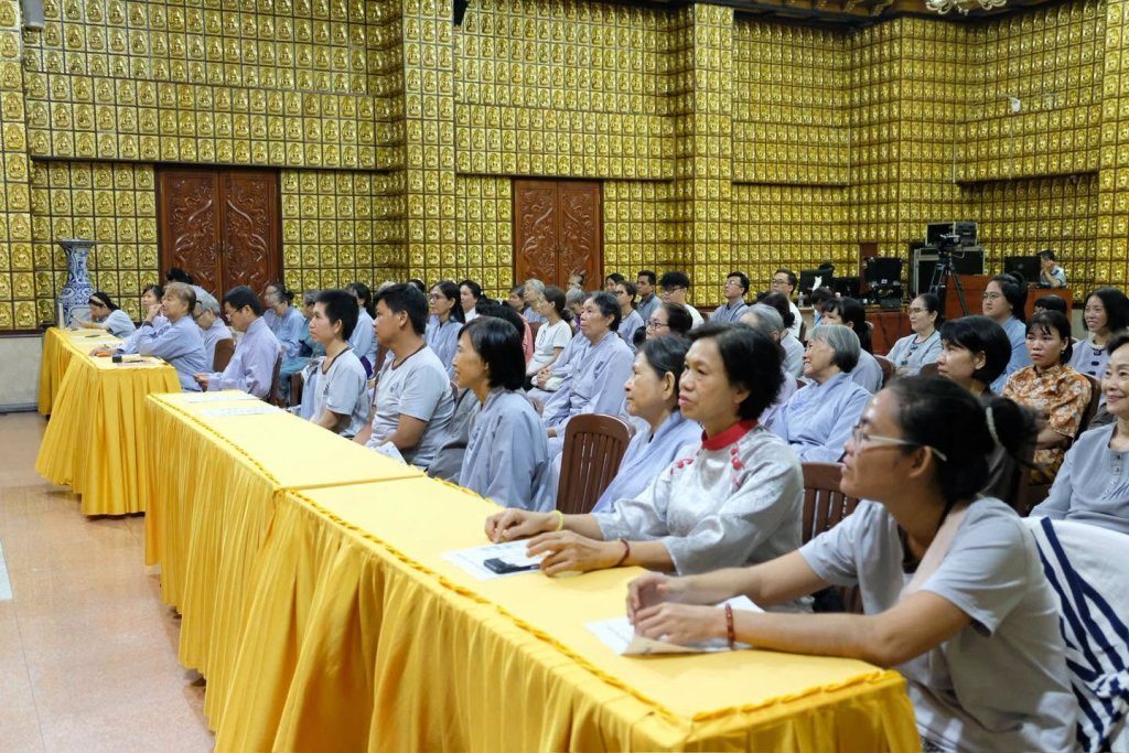 ĐĐ. THÍCH TÂM ĐỨC GIẢNG GIẢI Ý NGHĨA CÚNG DƯỜNG QUA KINH PHÂN BIỆT CÚNG DƯỜNG