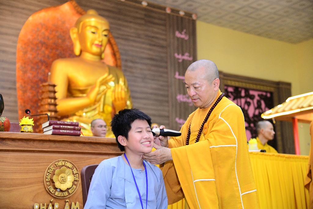 KHAI MẠC KHÓA TU XUẤT GIA BÁO HIẾU LẦN 5: PHÁT TÂM XUẤT TRẦN, HƯỚNG VỀ CỘI NGUỒN HIẾU ĐẠO 