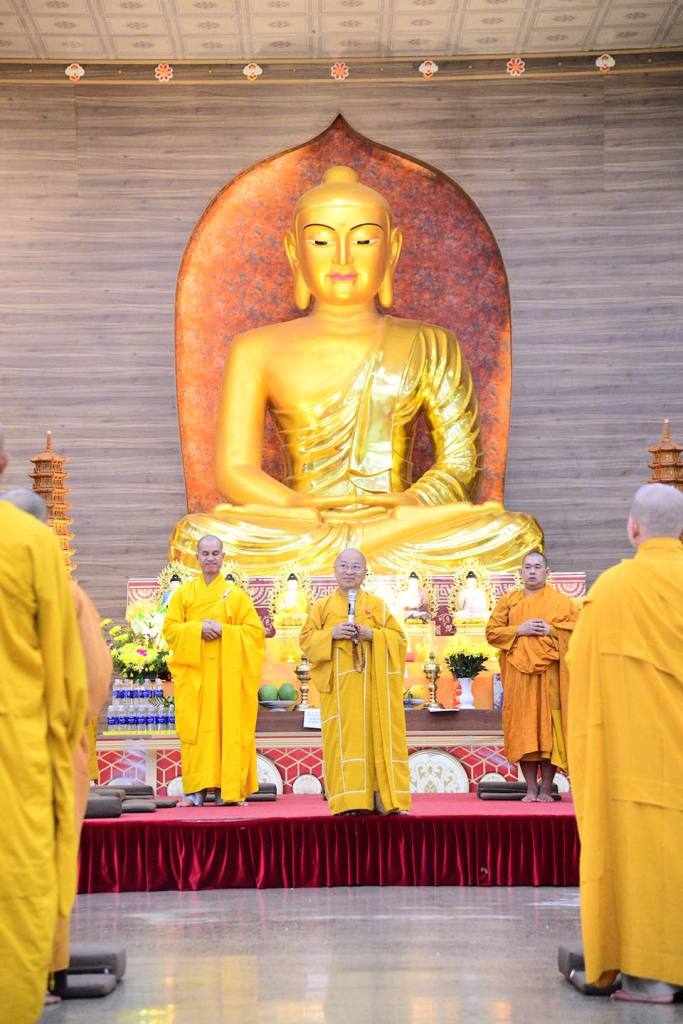 TRANG NGHIÊM LỄ TÁC PHÁP AN CƯ KIẾT HẠ TẠI MÙA ĐẦU TIÊN HẠ TRƯỜNG CHÙA GIÁC NGỘ ĐẤT ĐỎ