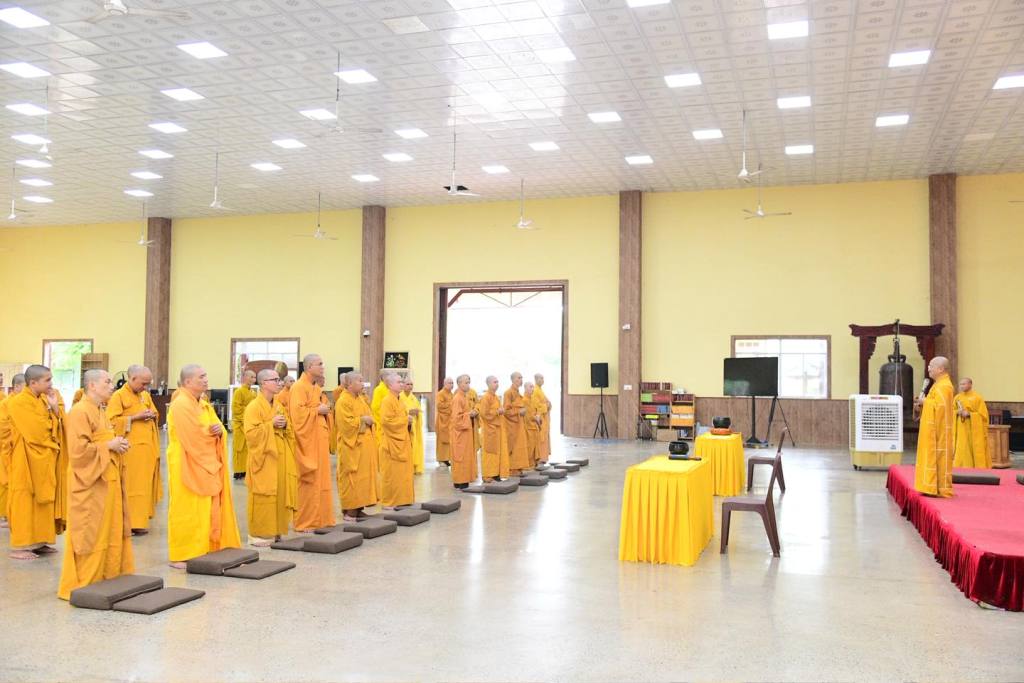 TRANG NGHIÊM LỄ TÁC PHÁP AN CƯ KIẾT HẠ TẠI MÙA ĐẦU TIÊN HẠ TRƯỜNG CHÙA GIÁC NGỘ ĐẤT ĐỎ