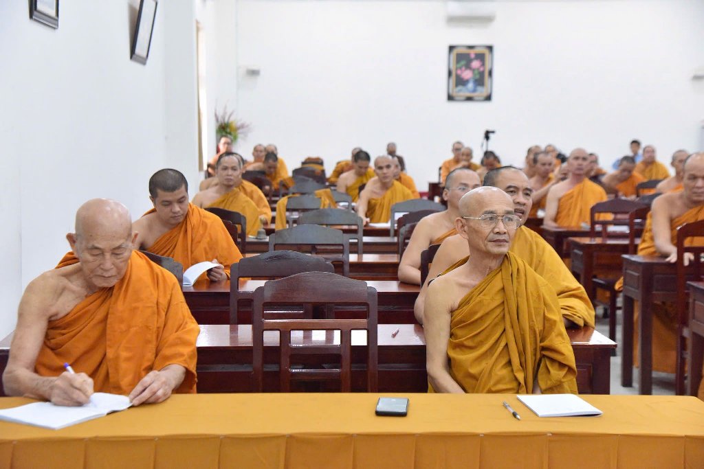 TT. THÍCH NHẬT TỪ: KIẾN LẬP ĐẠO TRÀNG ĐÚNG CHÁNH PHÁP ĐỂ PHỤNG SỰ NHÂN SINH 