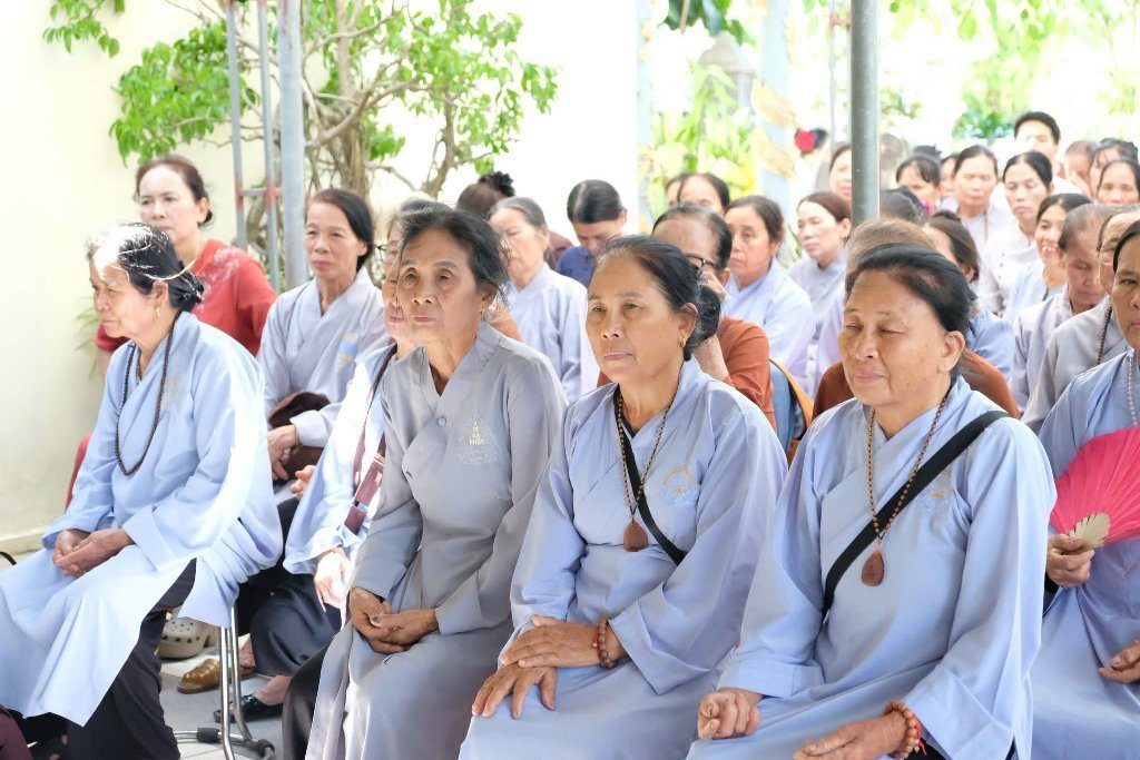 TT. THÍCH NHẬT TỪ GIẢNG “HẠNH PHÚC VÀ AN YÊN”, LAN TỎA TINH THẦN TRI ÂN TRONG NGÀY GIỖ TỔ  CHÙA YÊN PHÚC (HÀ TĨNH)