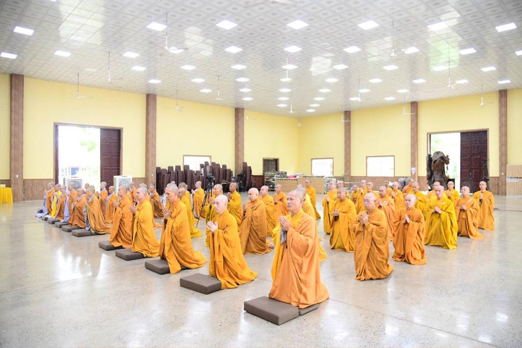TRANG NGHIÊM LỄ TÁC PHÁP AN CƯ KIẾT HẠ TẠI MÙA ĐẦU TIÊN HẠ TRƯỜNG CHÙA GIÁC NGỘ ĐẤT ĐỎ