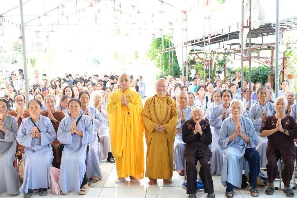 TT. THÍCH NHẬT TỪ GIẢNG “HẠNH PHÚC VÀ AN YÊN”, LAN TỎA TINH THẦN TRI ÂN TRONG NGÀY GIỖ TỔ  CHÙA YÊN PHÚC (HÀ TĨNH)