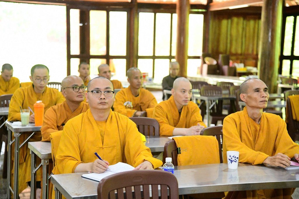 TT. THÍCH GIÁC HOÀNG: SỰ CĂN BẰNG GIỮA PHÁP HỌC VÀ PHÁP HÀNH