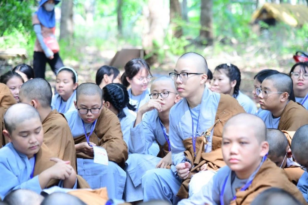 VẤN ĐÁP PHẬT PHÁP: TỪ NHỮNG THẮC MẮC HỒN NHIÊN ĐẾN NHỮNG BÀI HỌC Ý NGHĨA