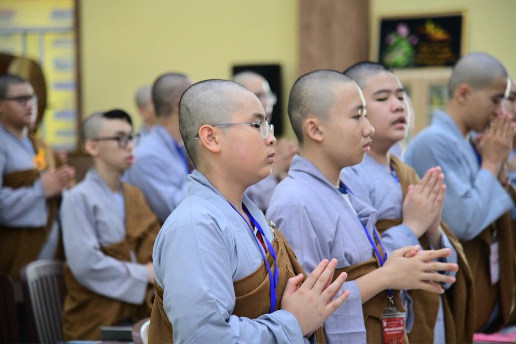 MƯỜI ĐIỀU ĐẠO ĐỨC PHẬT DẠY – HÀNH TRANG QUÝ CỦA TUỔI THƠ
