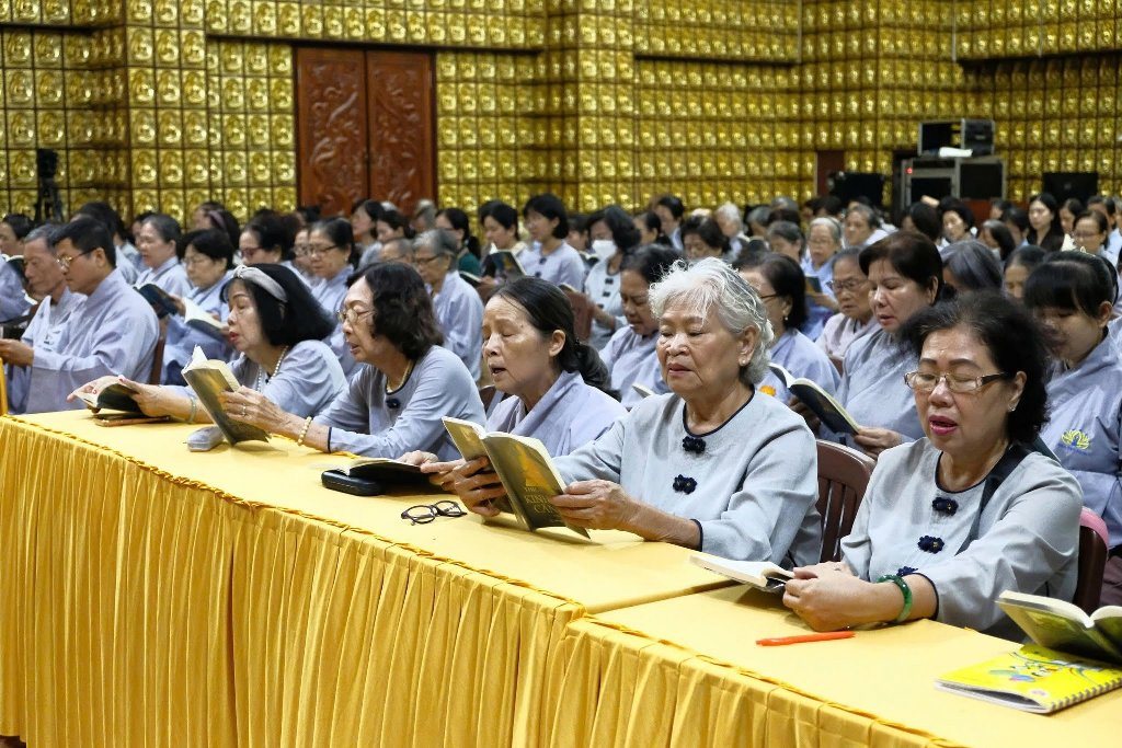 THƯỢNG TỌA THÍCH GIÁC HOÀNG CHIA SẺ VỀ LỘ TRÌNH TIẾN TỚI THÁNH QUẢ CHO PHẬT TỬ TẠI GIA TẠI KHÓA TU “NGÀY AN LẠC”