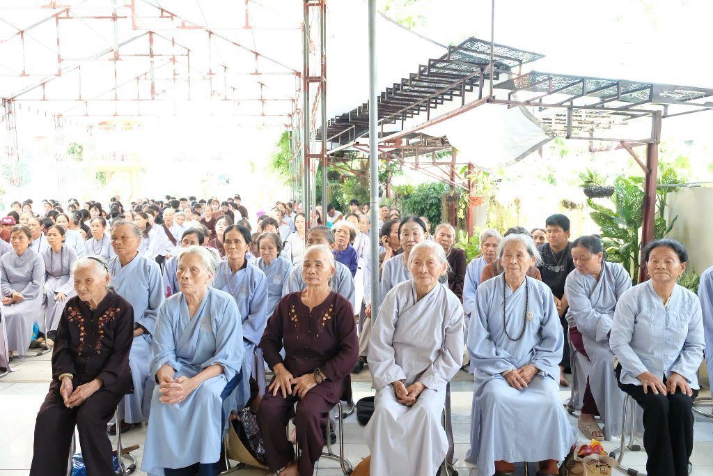 TT. THÍCH NHẬT TỪ GIẢNG “HẠNH PHÚC VÀ AN YÊN”, LAN TỎA TINH THẦN TRI ÂN TRONG NGÀY GIỖ TỔ  CHÙA YÊN PHÚC (HÀ TĨNH)