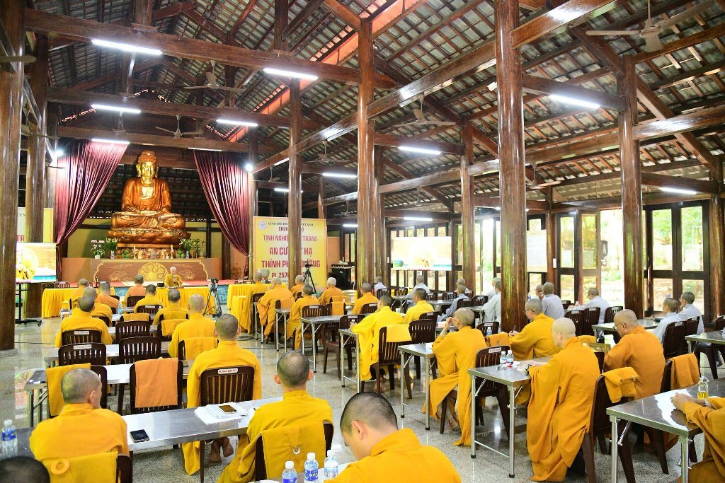 HẠ TRƯỜNG CHÙA GIÁC NGỘ: LẮNG SÂU LỜI DẠY VỀ TINH THẦN TÔN KÍNH TĂNG