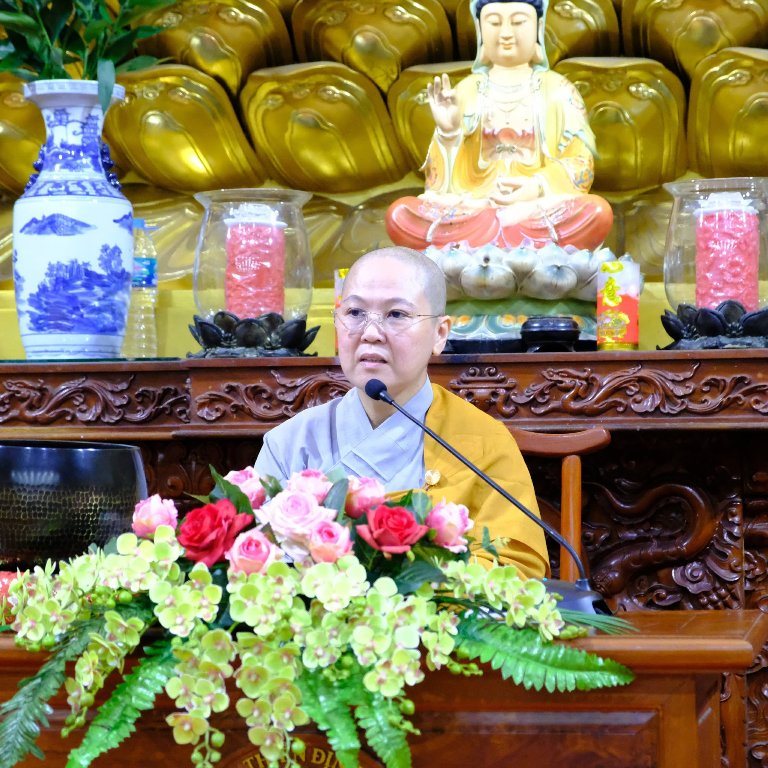 Lắng Đọng Thời Pháp Thoại "Vượt Qua Nỗi Sợ Hãi" Chuyển Hóa Khổ Đau Qua Lời Giảng Về Sự Buông Xả Của Ni Sư Thích Nữ Diệu Hiếu Tại Khóa Tu Ngày An Lạc Chùa Giác Ngộ