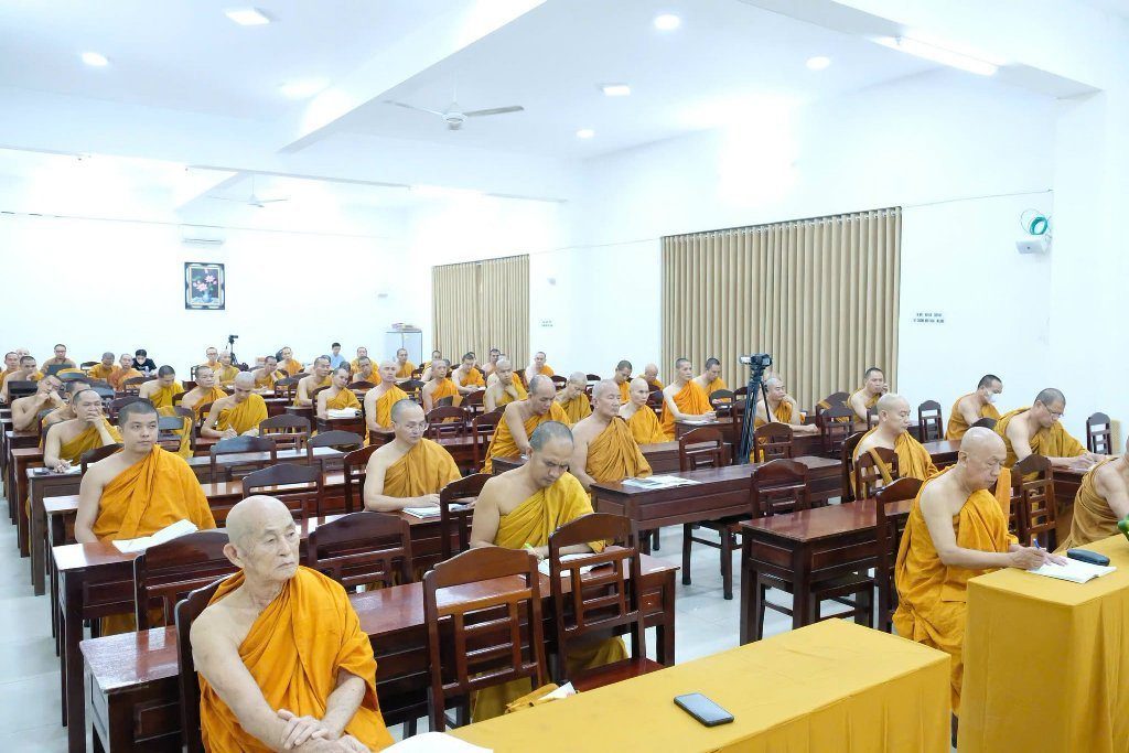 TT. THÍCH NHẬT TỪ: KIẾN LẬP ĐẠO TRÀNG ĐÚNG CHÁNH PHÁP ĐỂ PHỤNG SỰ NHÂN SINH 