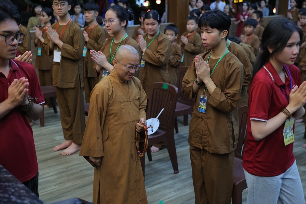 “TUỔI TRẺ – HÀNH TRANG VÀO ĐỜI”: TT. THÍCH NHẬT TỪ TRUYỀN CẢM HỨNG CHO TU SINH KHÓA TU MÙA HÈ CHÙA PHÁP BẢO (TP. ĐỒNG NAI)