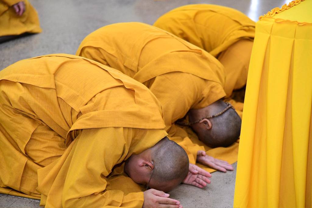 TRANG NGHIÊM LỄ TÁC PHÁP AN CƯ KIẾT HẠ TẠI MÙA ĐẦU TIÊN HẠ TRƯỜNG CHÙA GIÁC NGỘ ĐẤT ĐỎ