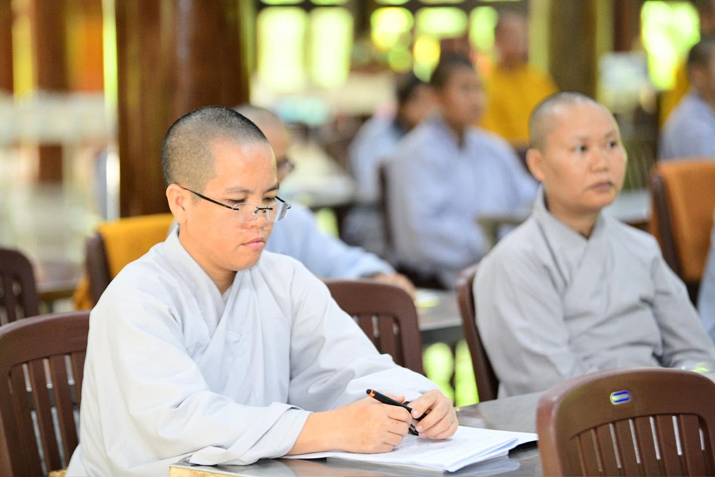 TƯ TƯỞNG KINH TRUNG BỘ VÀ GIÁ TRỊ KINH THỪA TỰ PHÁP TRONG ĐỜI SỐNG TU HỌC
