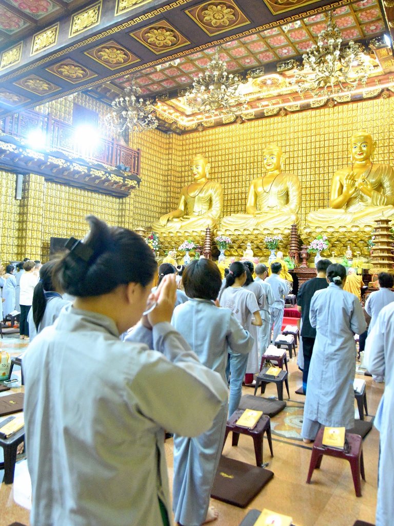 CHÙA GIÁC NGỘ TỔ CHỨC LỄ SÁM HỐI ĐỊNH KỲ: LAN TỎA NĂNG LƯỢNG THỨC TỈNH TỪ MÙA AN CƯ KIẾT HẠ ĐẦU TIÊN TẠI ĐẤT ĐỎ