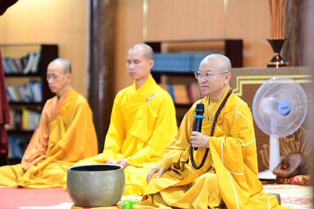 THIỀN TỌA – THỜI KHÓA KHÔNG THỂ THIẾU TRONG MÙA AN CƯ KIẾT HẠ