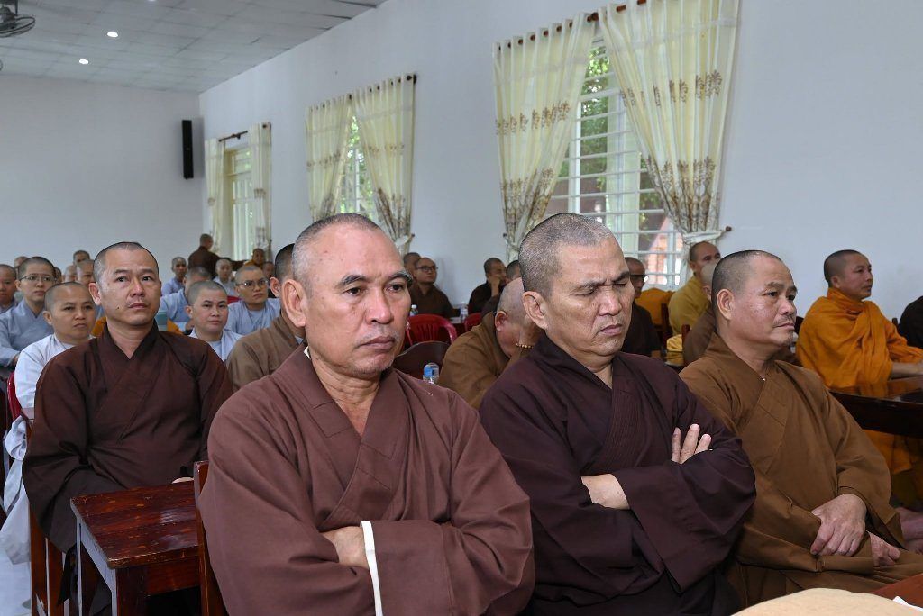 “LÝ TƯỞNG XUẤT TRẦN” – NUÔI DƯỠNG CHÍ NGUYỆN, VỮNG BƯỚC ĐƯỜNG TU