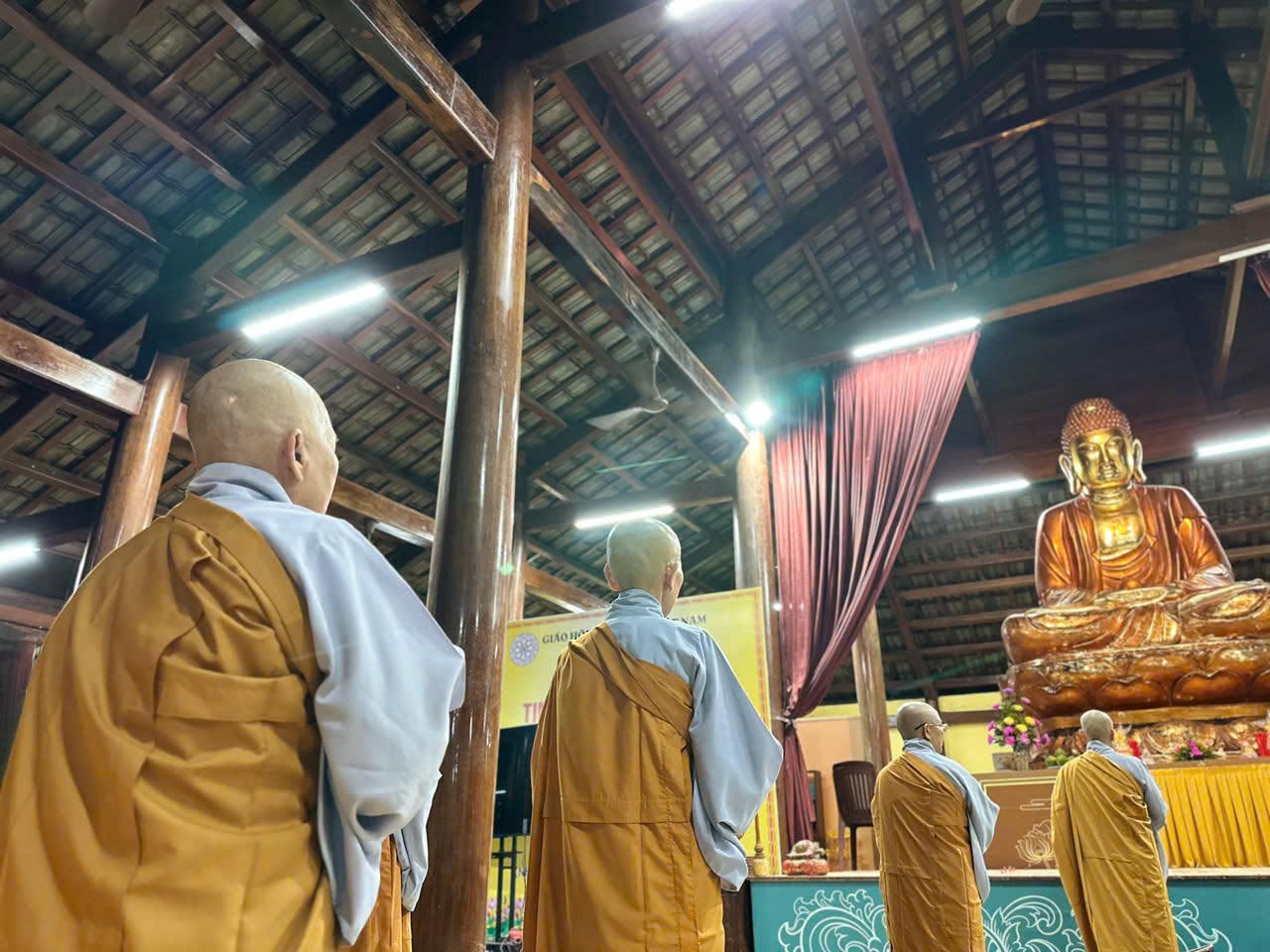 TRANG NGHIÊM LỄ BỐ-TÁT TẠI TRƯỜNG HẠ CHÙA GIÁC NGỘ – XÃ ĐẤT ĐỎ