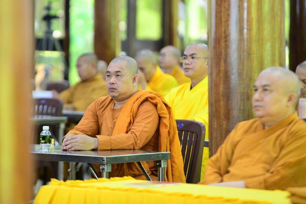 CHÁNH NIỆM TRONG TỪNG HÀNH ĐỘNG