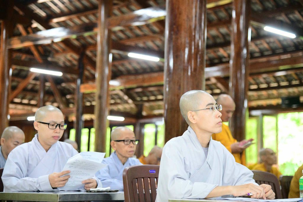HIỂU ĐÚNG LỜI PHẬT DẠY QUA NỀN VĂN HỌC CHÚ GIẢI PALI