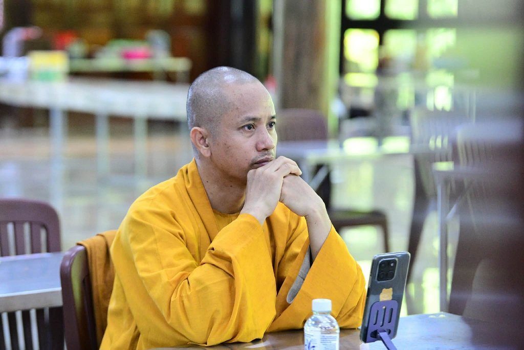 NGƯỜI XUẤT GIA PHẢI NUÔI LỚN TÂM NGUYỆN HOẰNG PHÁP LỢI SINH