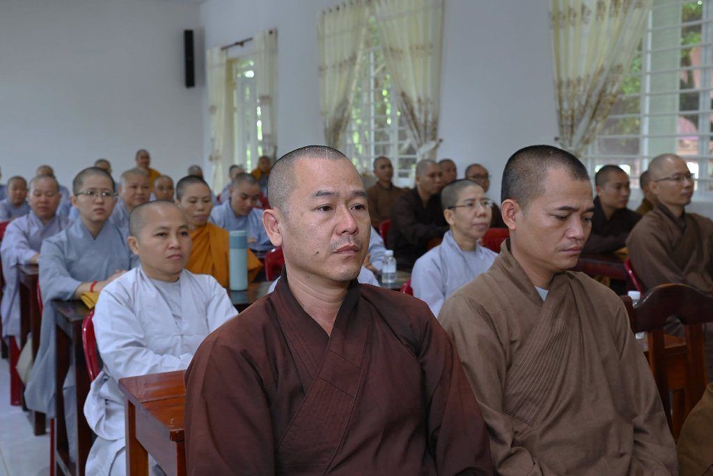 “LÝ TƯỞNG XUẤT TRẦN” – NUÔI DƯỠNG CHÍ NGUYỆN, VỮNG BƯỚC ĐƯỜNG TU