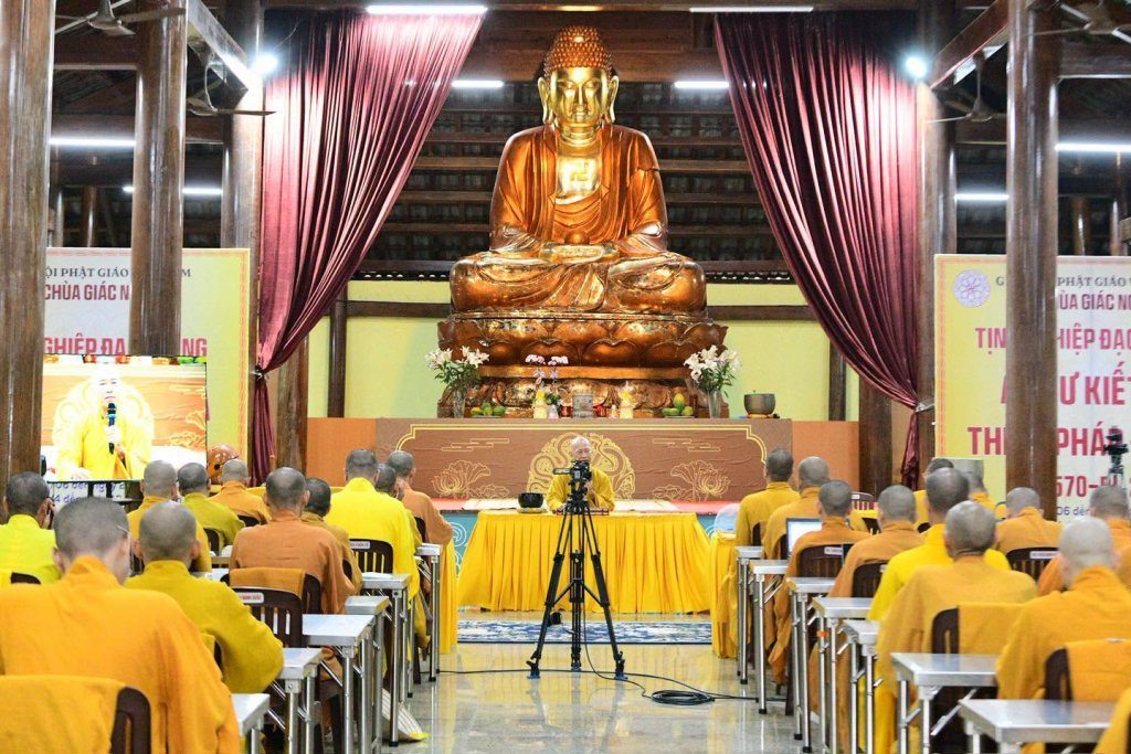 HT. THÍCH TÂM ĐỨC: TRAU DỒI GIỚI – ĐỊNH – TUỆ ĐỂ TĂNG TRƯỞNG ĐẠO LỰC TRONG MÙA AN CƯ