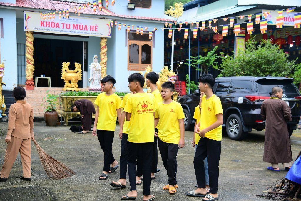 RỘN RÀNG CÔNG TÁC CHUẨN BỊ KHÓA TU MÙA HÈ “SỐNG TRỌN CHỮ HIẾU” LẦN IV TẠI CHÙA QUAN THẾ ÂM
