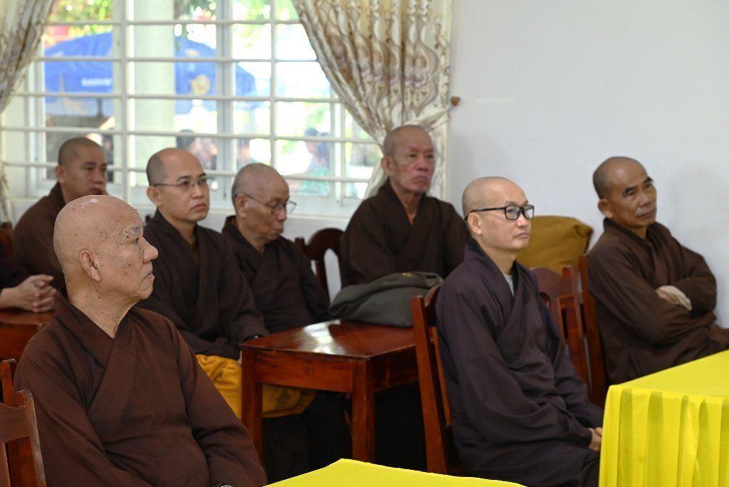 “LÝ TƯỞNG XUẤT TRẦN” – NUÔI DƯỠNG CHÍ NGUYỆN, VỮNG BƯỚC ĐƯỜNG TU