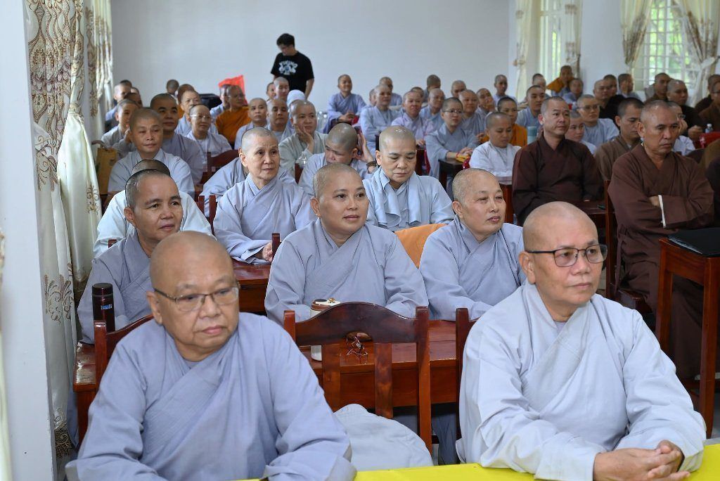 “LÝ TƯỞNG XUẤT TRẦN” – NUÔI DƯỠNG CHÍ NGUYỆN, VỮNG BƯỚC ĐƯỜNG TU