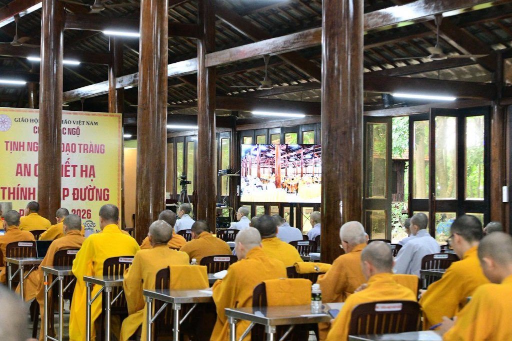 HT. THÍCH TÂM ĐỨC: TRAU DỒI GIỚI – ĐỊNH – TUỆ ĐỂ TĂNG TRƯỞNG ĐẠO LỰC TRONG MÙA AN CƯ