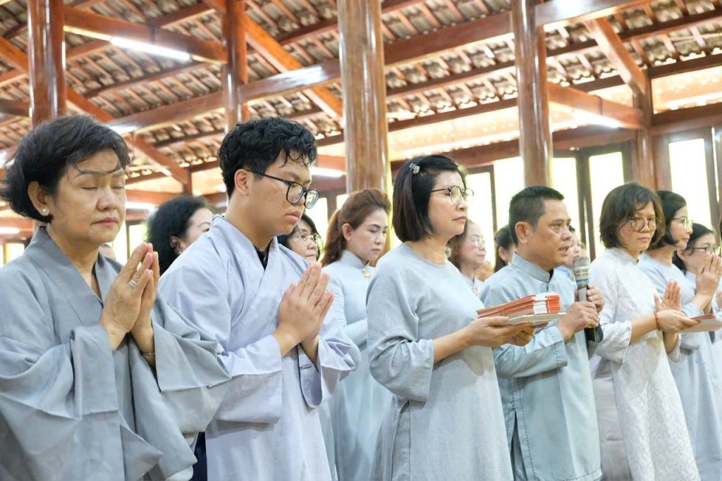 ĐẠO TRÀNG ĐẠO PHẬT NGÀY NAY CÚNG DƯỜNG TRƯỜNG HẠ CHÙA GIÁC NGỘ - ĐẤT ĐỎ (TP.HCM)