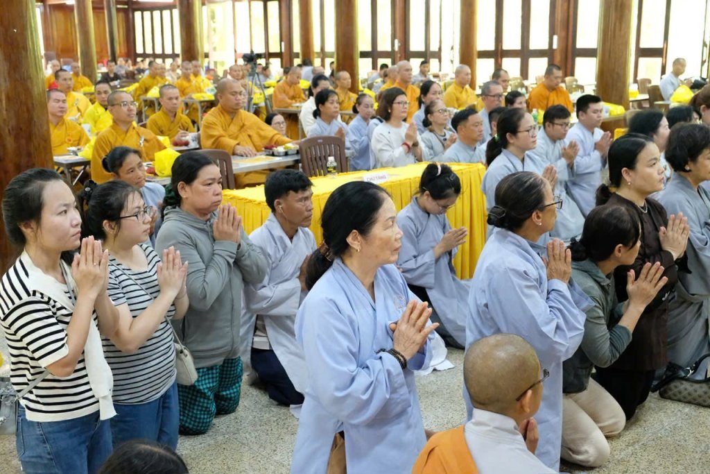 ĐẠO TRÀNG ĐẠO PHẬT NGÀY NAY CÚNG DƯỜNG TRƯỜNG HẠ CHÙA GIÁC NGỘ - ĐẤT ĐỎ (TP.HCM)
